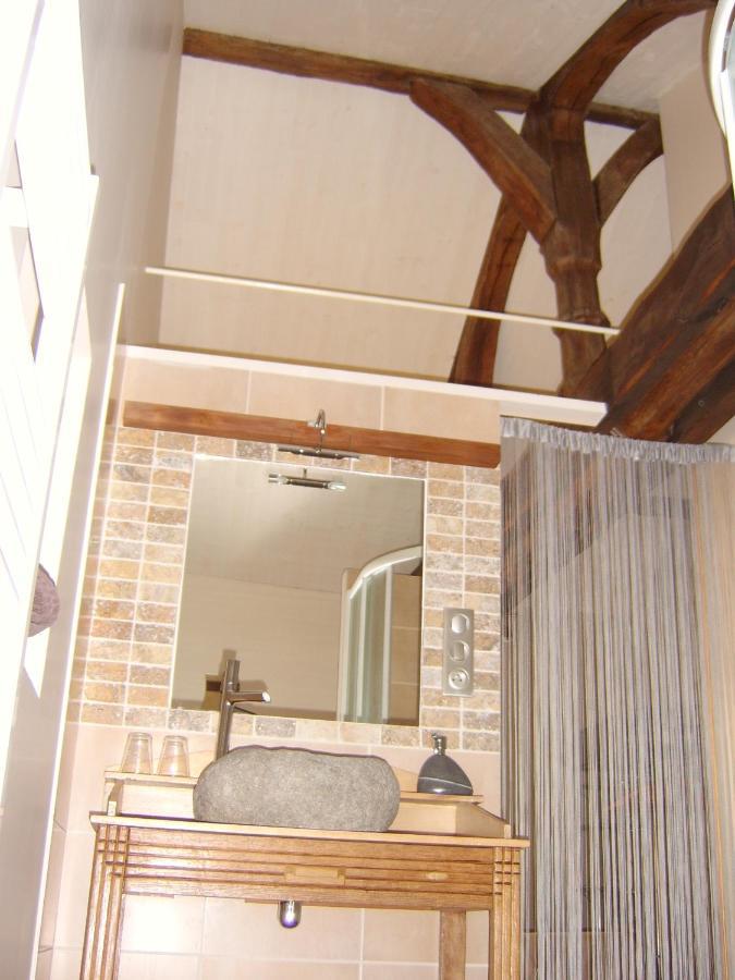 Chambres De La Porte Aux Moines Vouvant Exterior foto